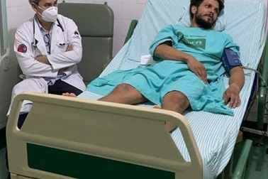 Phi công sống sót trong rừng đầy rắn, cá sấu suốt 36 ngày nhờ ăn trứng chim