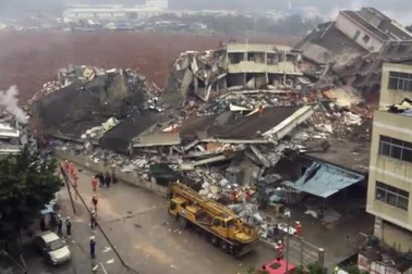 Trung Quốc: Sạt lở đất kinh hoàng tại Thẩm Quyến, hàng nghìn người phải sơ tán