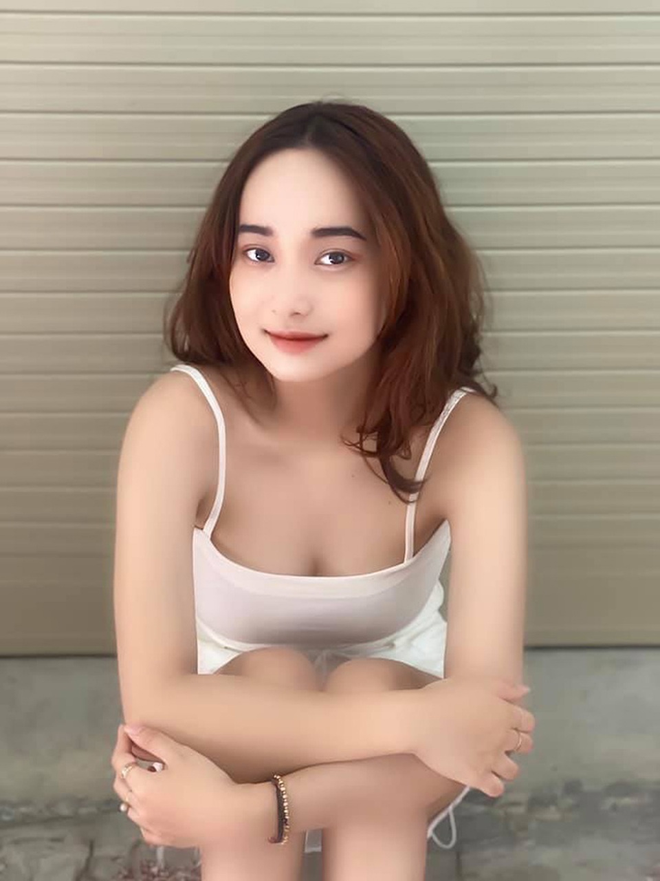 Vẻ đẹp ngọt ngào của nữ sinh Kinh tế khiến dân mạng tan chảy - 11 Vẻ đẹp ngọt ngào của nữ sinh Kinh tế khiến dân mạng tan chảy - 11