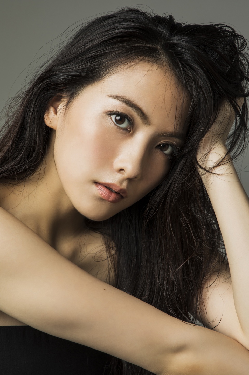 Xôn xao thông tin nữ thần tượng rời công ty vì bị nữ giám đốc quấy rối - 3 Xôn xao thông tin nữ thần tượng rời công ty vì bị nữ giám đốc quấy rối - 3