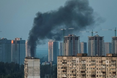 Nga dồn dập tấn công Ukraine trong đợt tập kích lớn chưa từng có