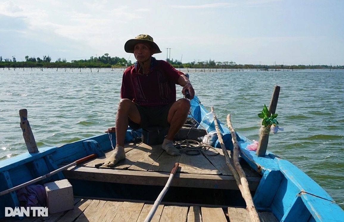 Đội nắng, băng sông theo chân thợ săn con 4x trên bãi đá ngầm - 1 Đội nắng, băng sông theo chân thợ săn con 4x trên bãi đá ngầm - 1