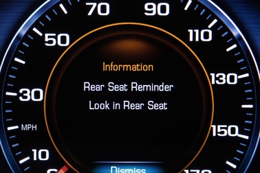 Tính năng “Nhắc kiểm tra hàng ghế sau” sẽ trở thành trang bị tiêu chuẩn