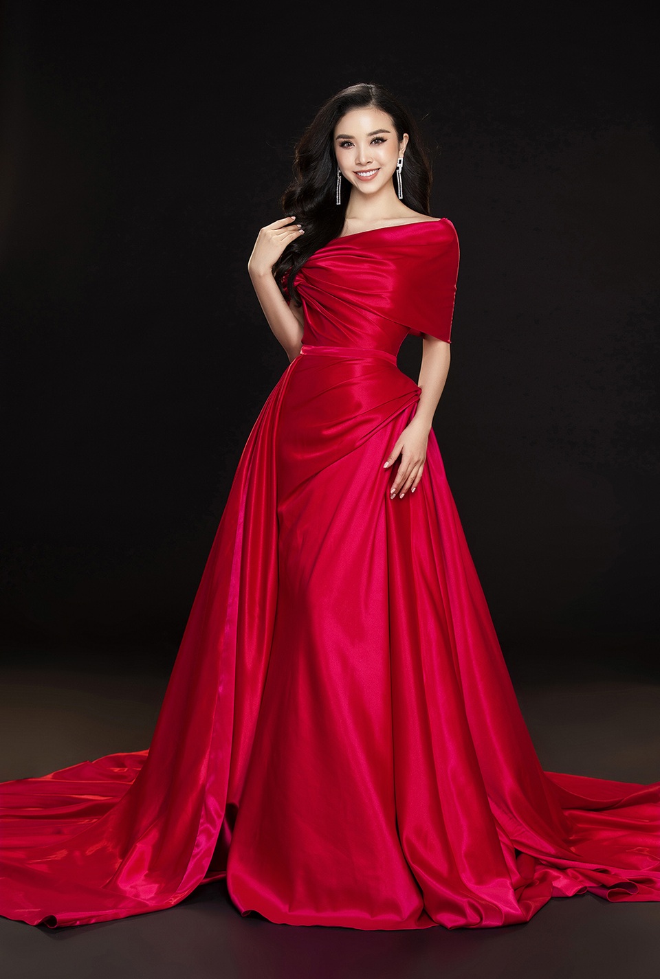 Nhìn lại nhan sắc top 3 Hoa hậu Việt Nam 2018 sau 2 năm - 13 Nhìn lại nhan sắc top 3 Hoa hậu Việt Nam 2018 sau 2 năm - 13