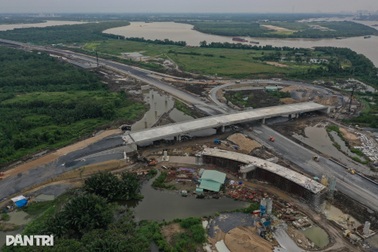 Chủ đầu tư Vành đai 3 TPHCM báo cáo sự cố lún tại công trường