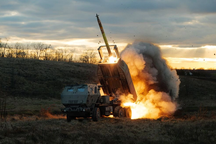 Lãnh đạo NATO ủng hộ "cởi trói" hoàn toàn cho vũ khí ở Ukraine