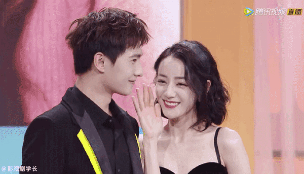 Địch Lệ Nhiệt Ba: Kiêu sa như công chúa nhưng... quá gầy! - 1 Địch Lệ Nhiệt Ba: Kiêu sa như công chúa nhưng... quá gầy! - 1