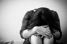 Chồng dè bỉu tôi: "Cỡ em ngoại tình thì đàn bà thiên hạ đã hết cả"