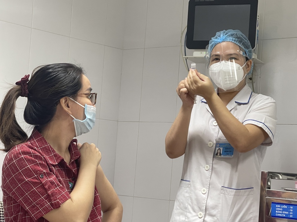 Hỏi đáp vắc xin Covid-19: Thai phụ sốt sau tiêm có được dùng thuốc không? - 1 Hỏi đáp vắc xin Covid-19: Thai phụ sốt sau tiêm có được dùng thuốc không? - 1