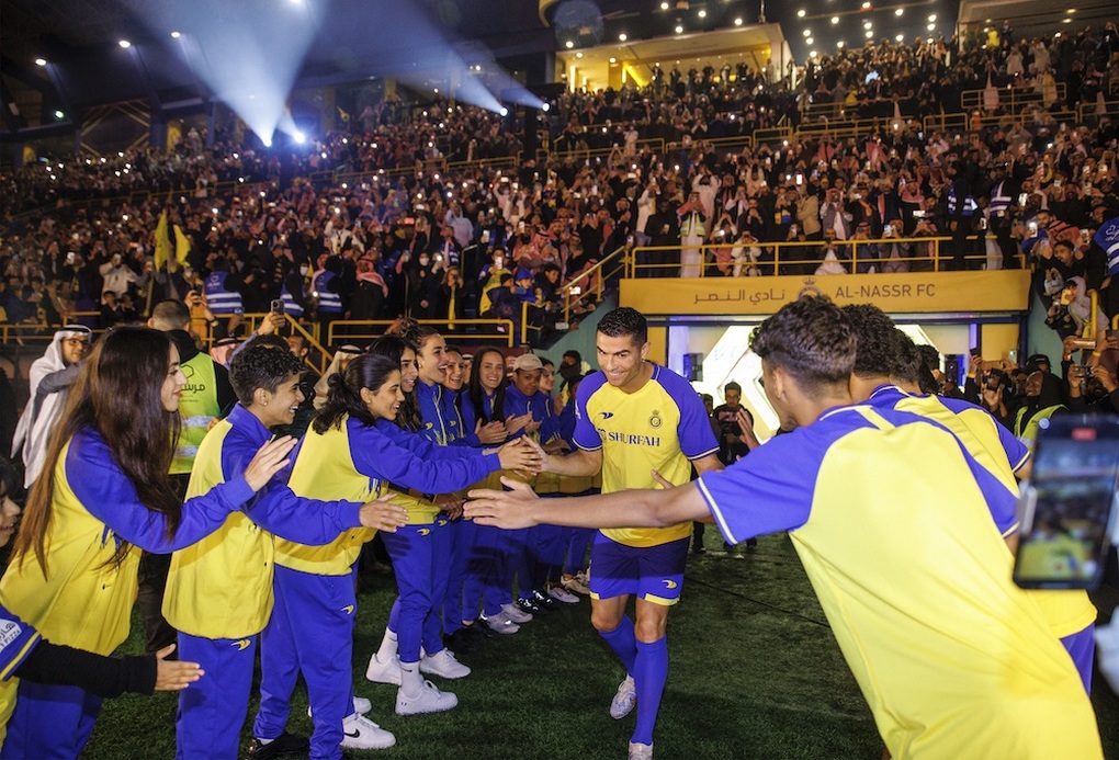 Trận đấu ra mắt của C.Ronaldo ở Al Nassr bị hoãn vì lý do ít ai ngờ - 1 Trận đấu ra mắt của C.Ronaldo ở Al Nassr bị hoãn vì lý do ít ai ngờ - 1