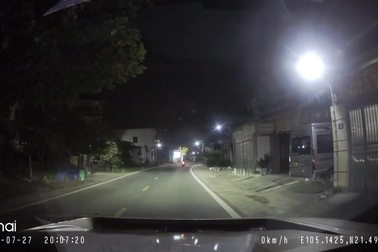 Tính năng phanh khẩn cấp phát huy tác dụng, giúp tránh tai nạn nghiêm trọng