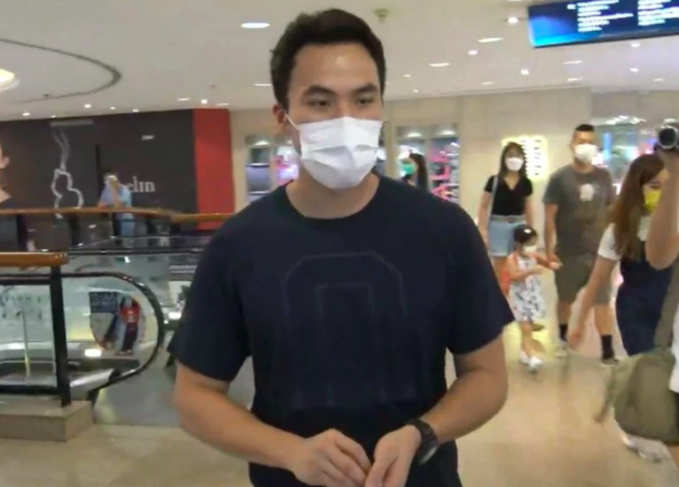 Con trai “vua sòng bạc Macau” xác nhận ly hôn vợ - 12 Con trai “vua sòng bạc Macau” xác nhận ly hôn vợ - 12