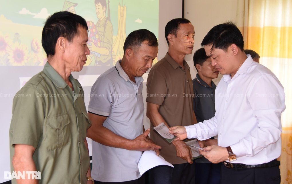 Tri ân nghĩa tình, trách nhiệm với người có công - 15 Tri ân nghĩa tình, trách nhiệm với người có công - 15