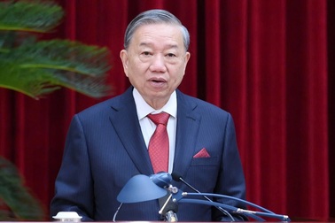 Biểu quyết giới thiệu nhân sự Ban Chấp hành Trung ương khóa mới