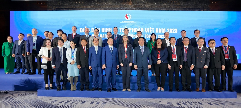 CEO SCG: Sự bền vững là giá trị cốt lõi trong hoạt động của công ty - 2 CEO SCG: Sự bền vững là giá trị cốt lõi trong hoạt động của công ty - 2