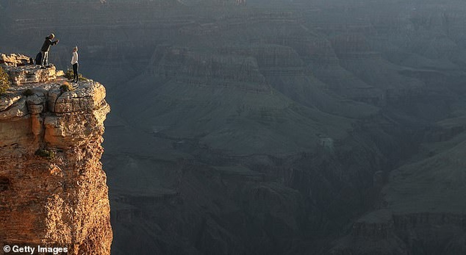 Chỉ vì chụp ảnh, một người phụ nữ thiệt mạng tại hẻm núi Grand Canyon - 1 Chỉ vì chụp ảnh, một người phụ nữ thiệt mạng tại hẻm núi Grand Canyon - 1