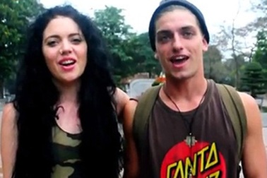 Ấn tượng khách ngoại quốc nói “Con yêu mẹ” 