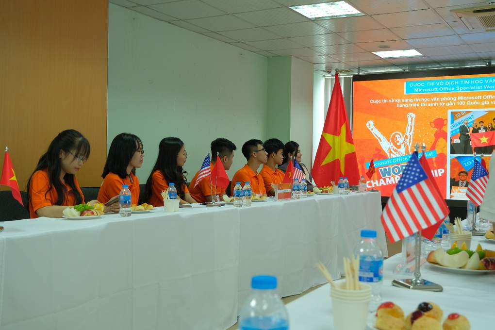 Hé lộ về đội tuyển Việt Nam trước vòng chung kết thế giới MOSWC tại Mỹ - 2 Hé lộ về đội tuyển Việt Nam trước vòng chung kết thế giới MOSWC tại Mỹ - 2