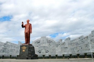 Chưa thể biết được kinh phí xây dựng tượng đài Bác Hồ ở Sơn La!?