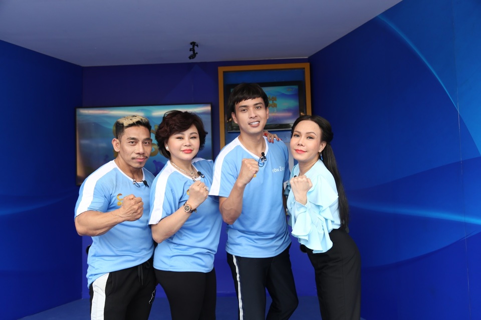 Chương trình thực tế toàn sao nổi tiếng, giúp người nghèo đổi đời - 5 Chương trình thực tế toàn sao nổi tiếng, giúp người nghèo đổi đời - 5