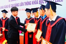 "Một nghề thì sống, đống nghề thì chết"