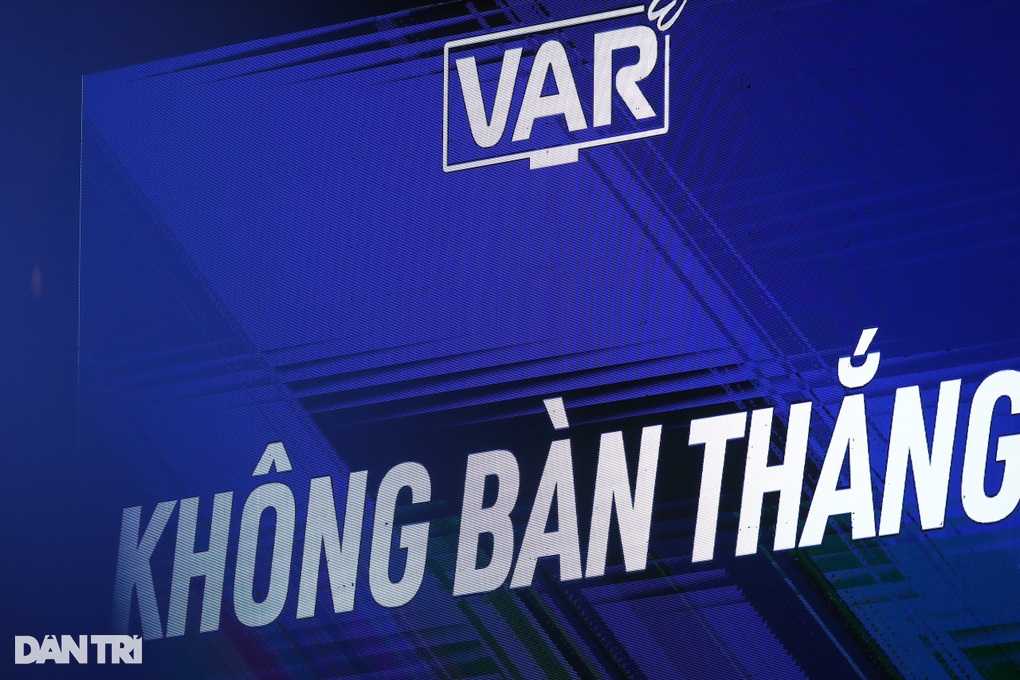 VAR giúp CLB Công An Hà Nội hòa Bình Định ở trận ra quân V-League - 6 VAR giúp CLB Công An Hà Nội hòa Bình Định ở trận ra quân V-League - 6