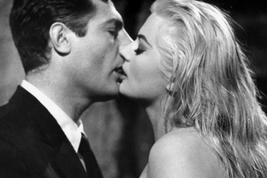 Đóng cửa rạp chiếu phim “nóng bỏng” cuối cùng