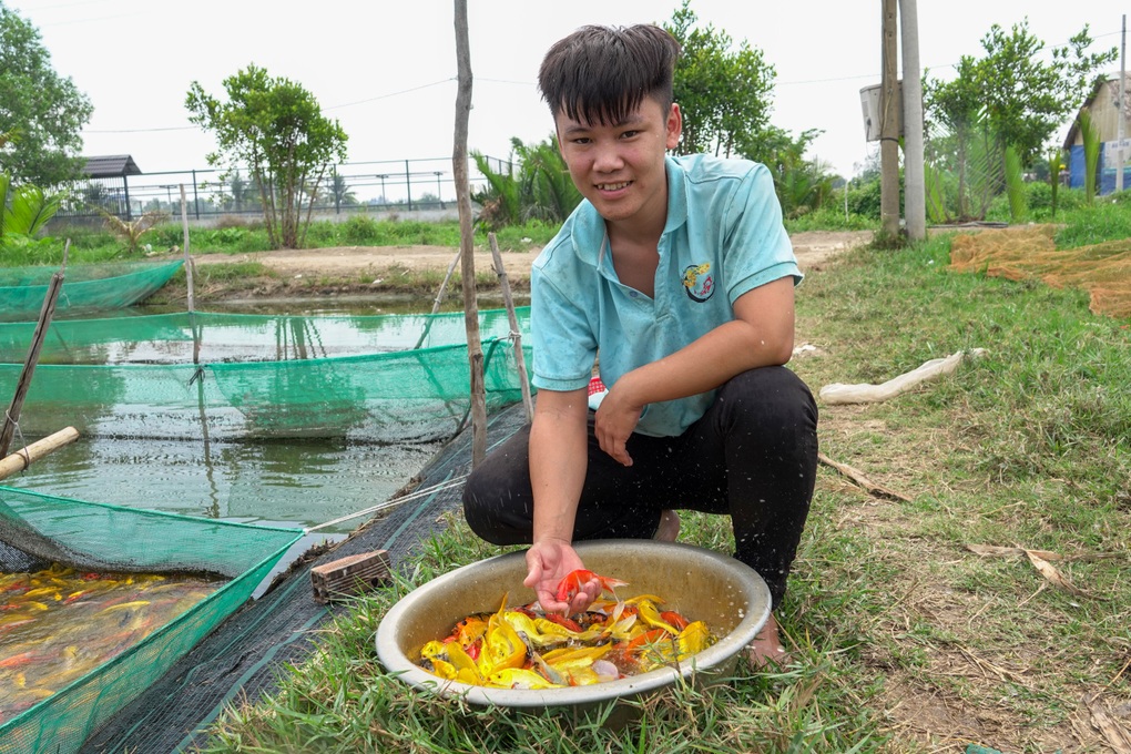 Chọn cá như lựa người mẫu, cậu trai 20 tuổi thu gần 2 tỷ đồng/năm - 1 Chọn cá như lựa người mẫu, cậu trai 20 tuổi thu gần 2 tỷ đồng/năm - 1
