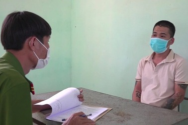 Giám đốc công ty dịch vụ vận tải lừa bán xe để trả nợ