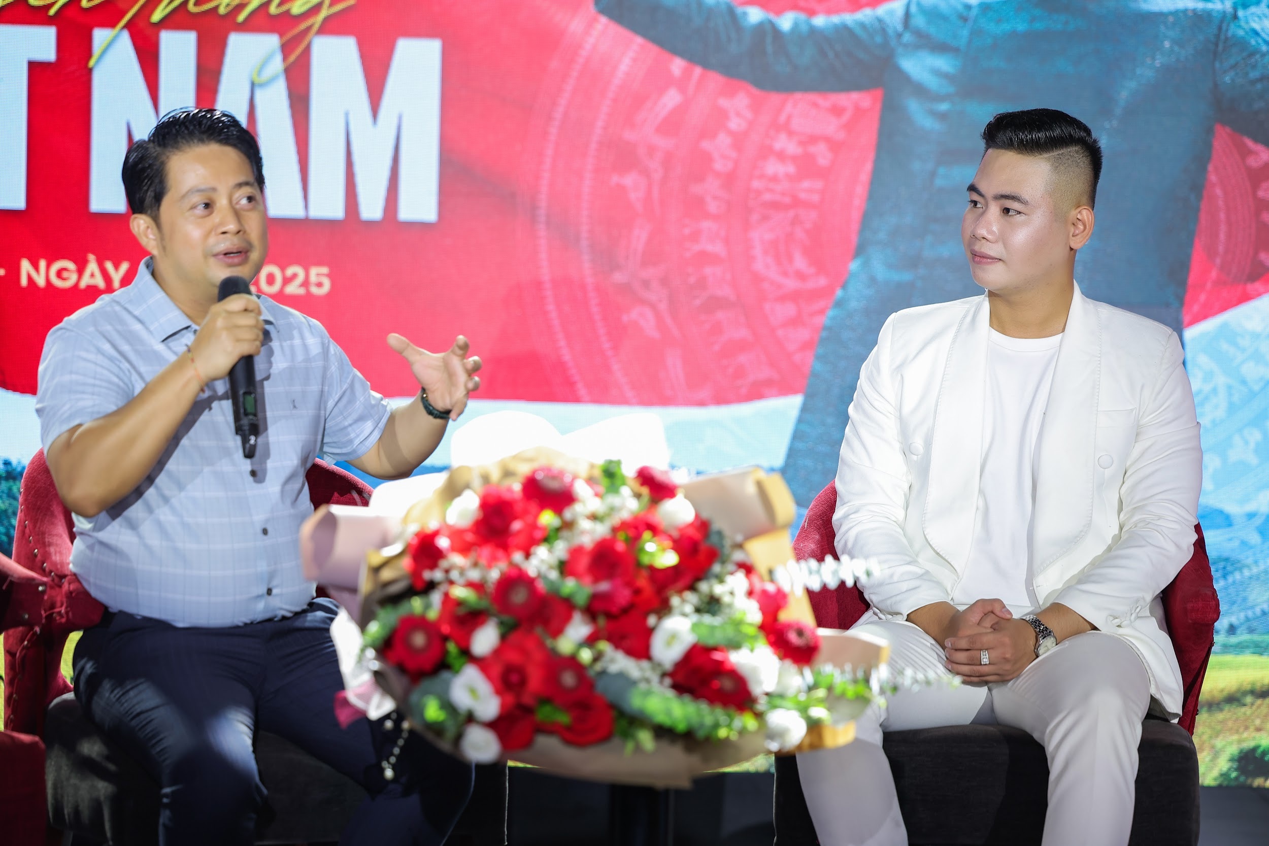 Dương Minh Quý đưa “Hịch tướng sĩ” vào ca khúc, NSND Quốc Hưng lên tiếng - 3