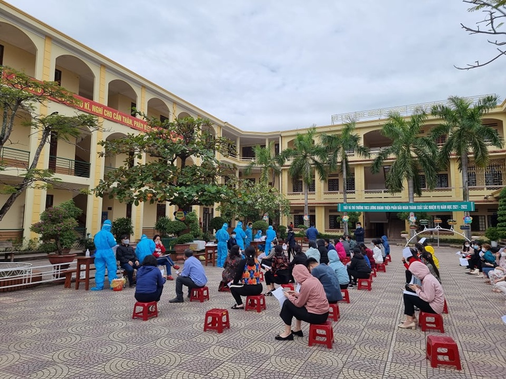 Phát hiện F0, nhiều trường ở Hải Phòng cho học sinh nghỉ khẩn cấp - 1 Phát hiện F0, nhiều trường ở Hải Phòng cho học sinh nghỉ khẩn cấp - 1