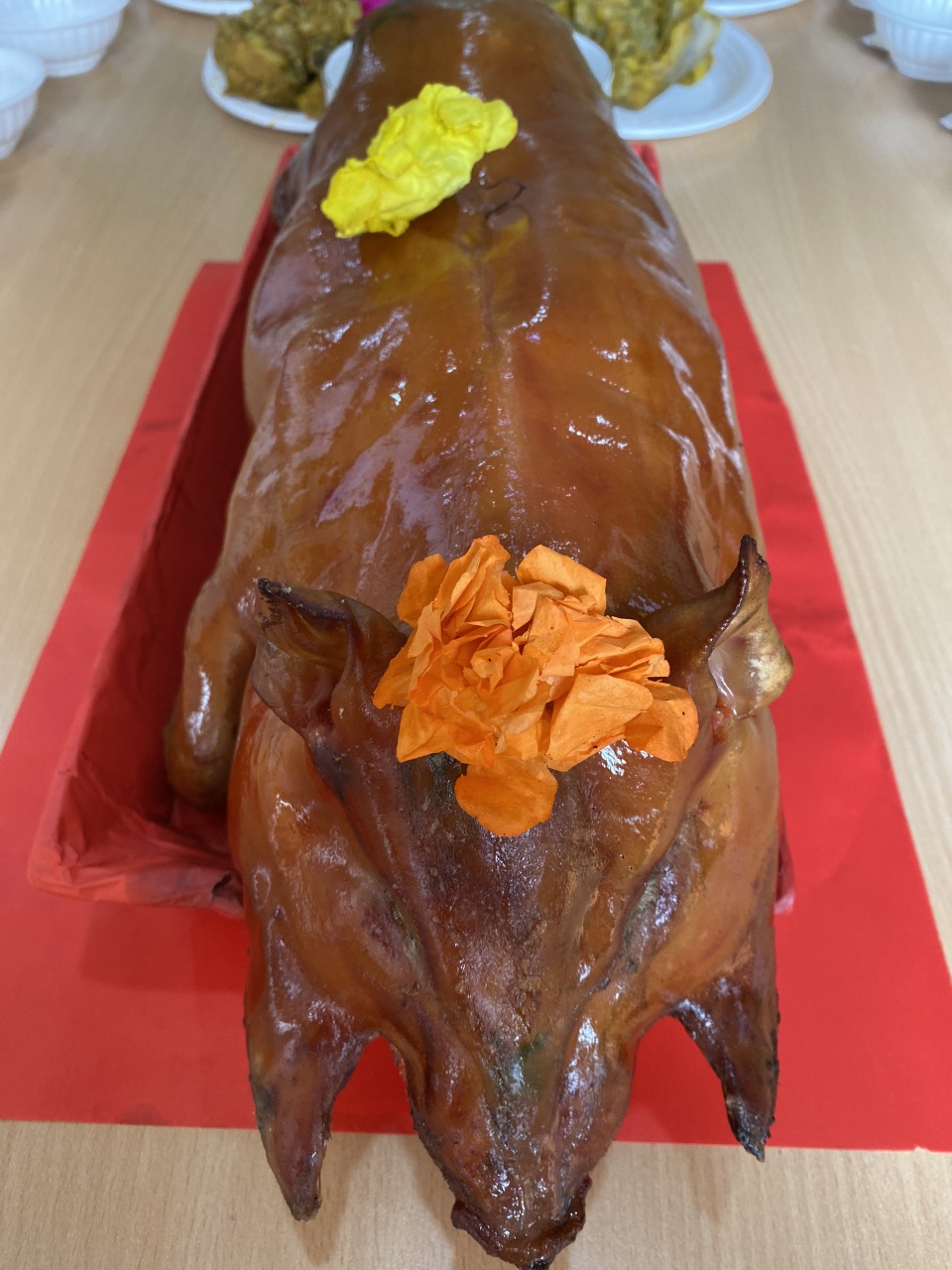 Ngày cúng ông Táo, heo quay, vịt quay đắt gấp đôi ngày thường - 1 Ngày cúng ông Táo, heo quay, vịt quay đắt gấp đôi ngày thường - 1
