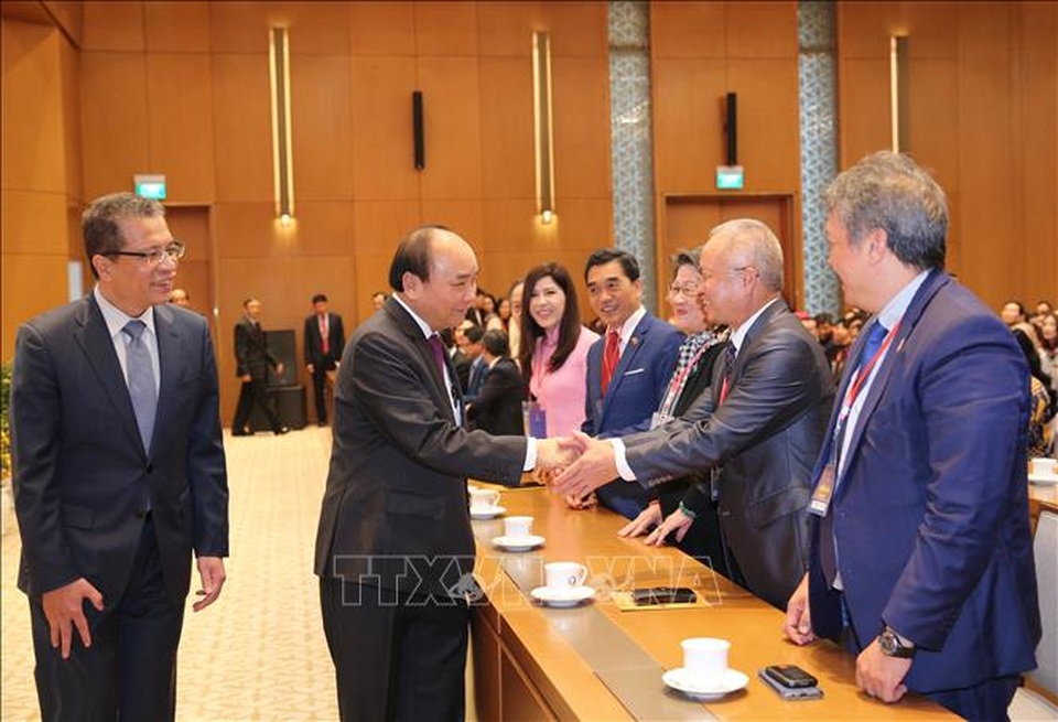 Thủ tướng gặp mặt kiều bào tham dự chương trình Xuân Quê hương 2020 - 4 Thủ tướng gặp mặt kiều bào tham dự chương trình Xuân Quê hương 2020 - 4