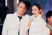 Cặp đôi quen nhau qua mạng, kết hôn sau hai năm yêu xa vì chi phí đắt đỏ