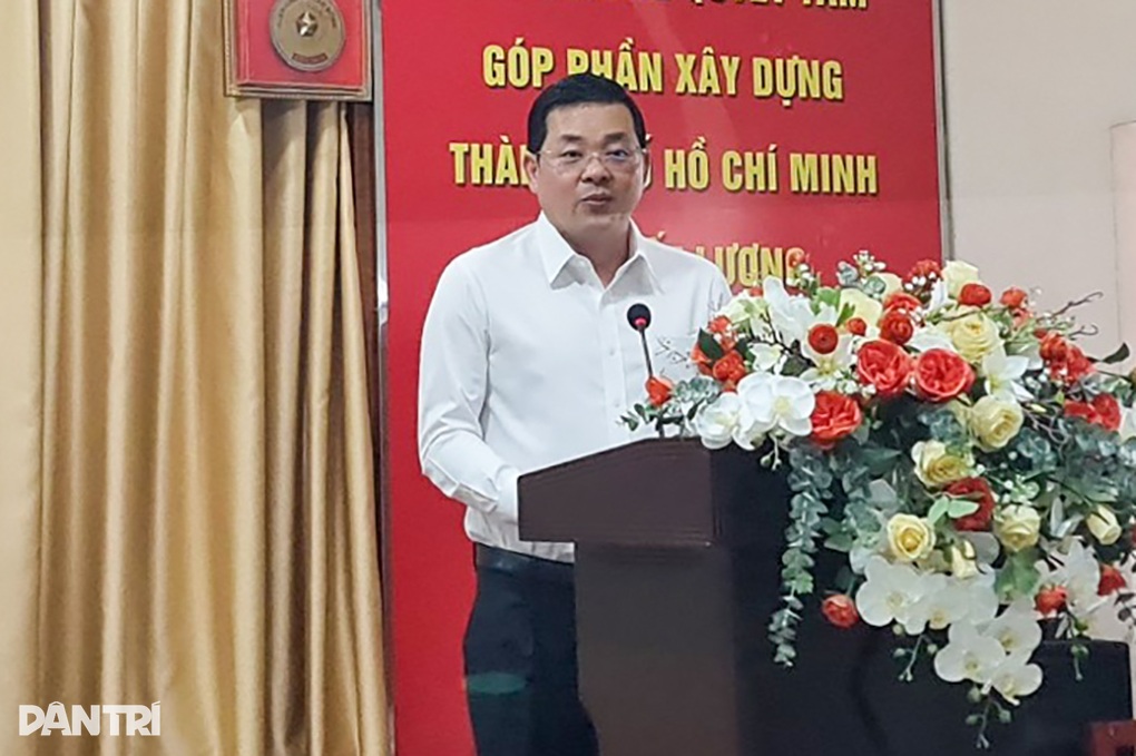 30 sổ hồng trao tay cho đại diện các chùa, nhà thờ, thánh thất ở TPHCM - 1 30 sổ hồng trao tay cho đại diện các chùa, nhà thờ, thánh thất ở TPHCM - 1