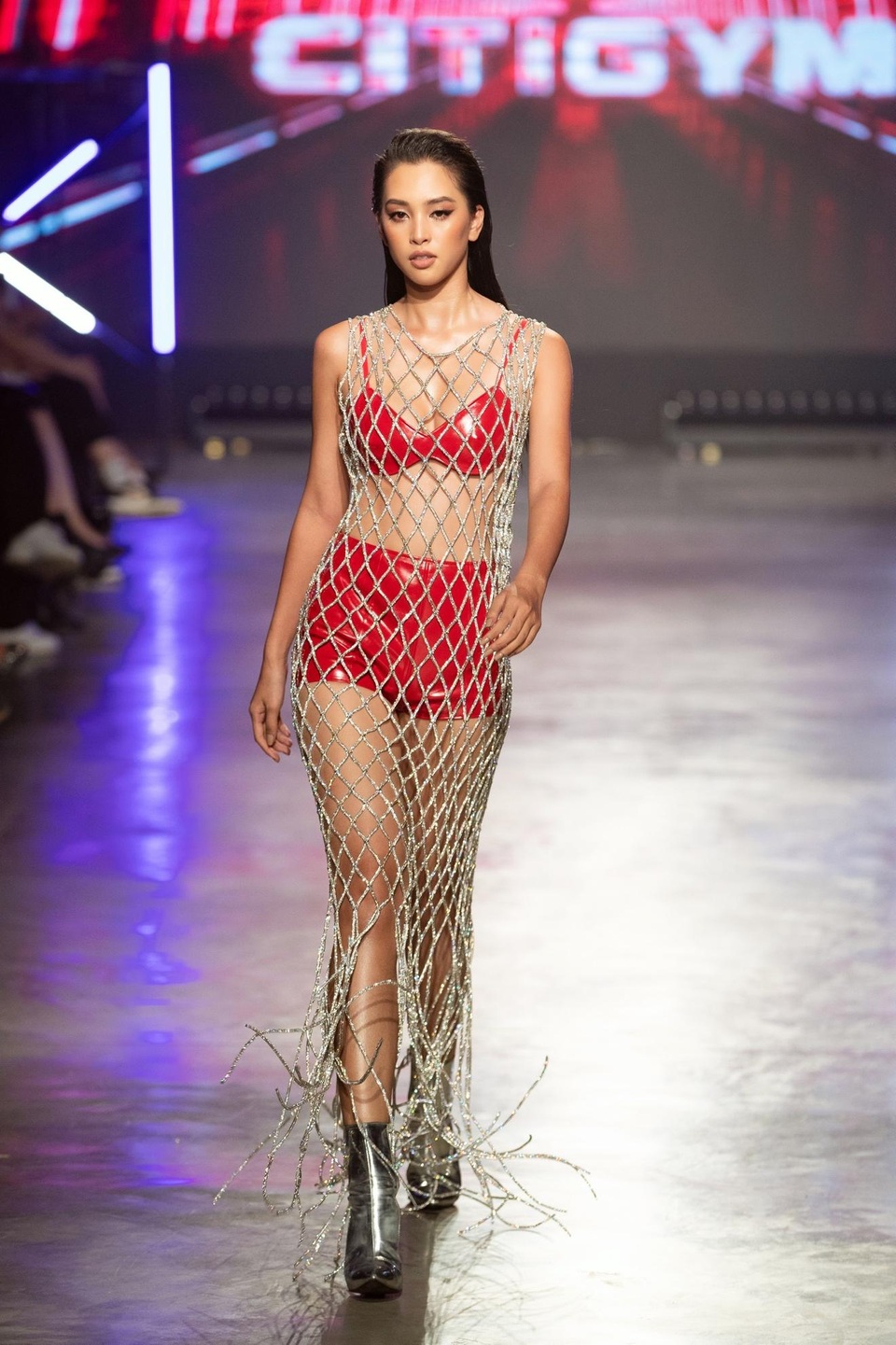 Tiểu Vy, Minh Tú mặc váy xuyên thấu, khoe hình thể trong BST Miss Fitness - 5 Tiểu Vy, Minh Tú mặc váy xuyên thấu, khoe hình thể trong BST Miss Fitness - 5