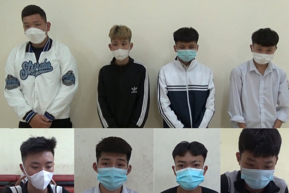 Xôn xao việc CSGT nói quái xế quỳ xuống bên người bị tai nạn trên đường - 1 Xôn xao việc CSGT nói quái xế quỳ xuống bên người bị tai nạn trên đường - 1
