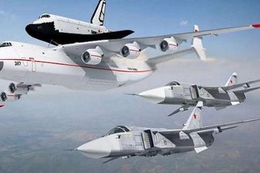 Úc "náo loạn" vì 50.000 người xem siêu vận tải cơ