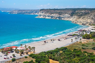 Trải nghiệm nghỉ hè muộn nơi “ngã tư” ba lục địa