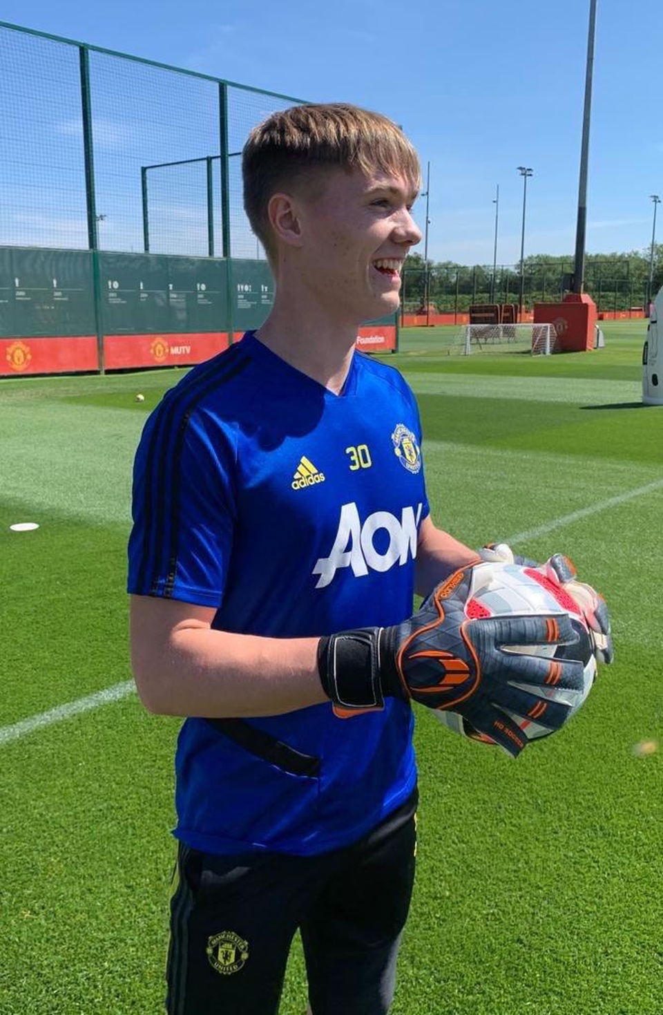 Cầu thủ Man Utd háo hức được trở lại khu tập ở Carrington - 9 Cầu thủ Man Utd háo hức được trở lại khu tập ở Carrington - 9