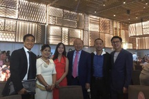 Thầy Park và những người bạn thân trong đám cưới của Công Phượng