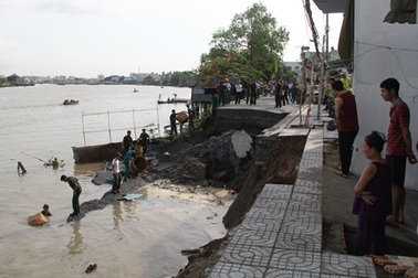 Việt Nam là 1 trong 4 quốc gia “chìm” sâu nhất thế giới do nước biển dâng