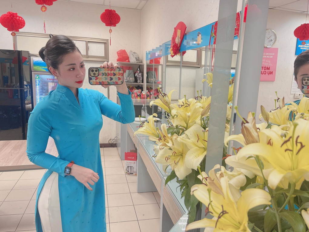 Bị lấy hình ảnh gán ghép vụ tiếp viên mang ma túy, cô gái bức xúc lên tiếng - 2 Bị lấy hình ảnh gán ghép vụ tiếp viên mang ma túy, cô gái bức xúc lên tiếng - 2