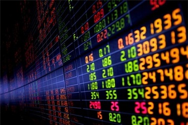 Chứng khoán cao nhất 9 năm nhưng GDP tăng thấp có phải nghịch lý?