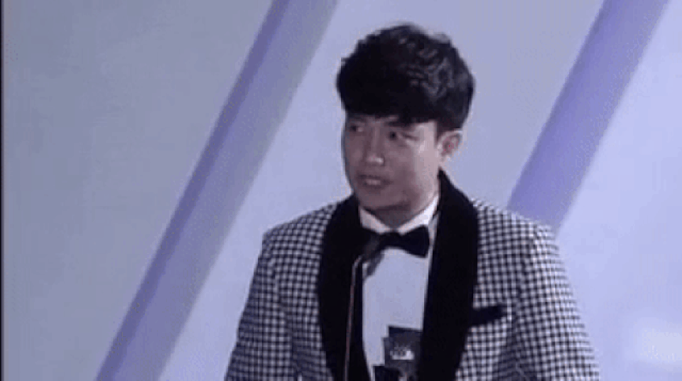 Chuyện “cuồng” thần tượng Hàn của giới trẻ Việt và “nỗi sỉ nhục” sau một lễ trao giải - 5 Chuyện “cuồng” thần tượng Hàn của giới trẻ Việt và “nỗi sỉ nhục” sau một lễ trao giải - 5