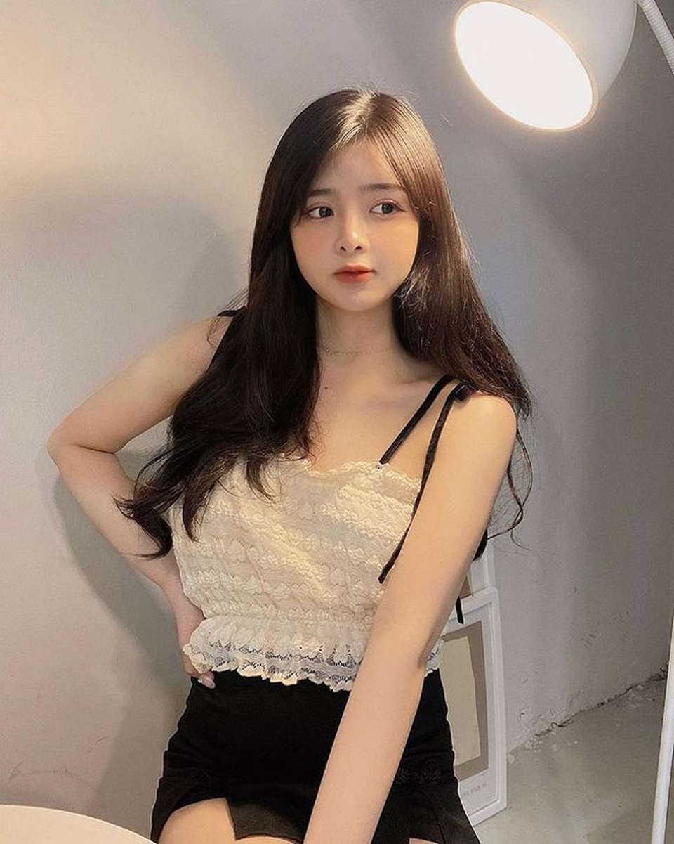 Cô gái Sài thành được ca ngợi xinh như búp bê đời thực - 17 Cô gái Sài thành được ca ngợi xinh như búp bê đời thực - 17