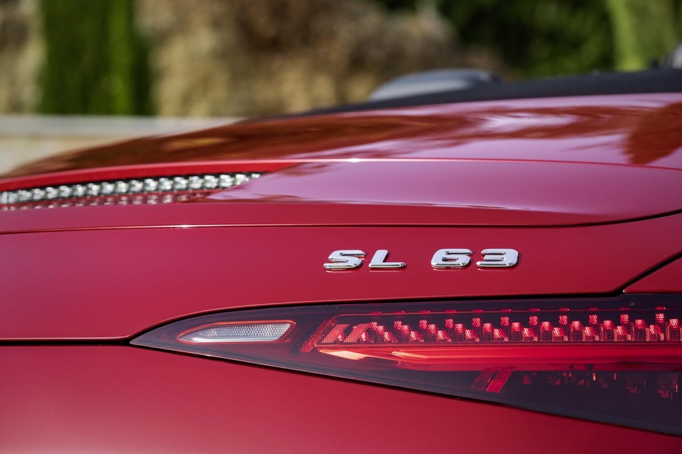 Mercedes-AMG SL 2022 trình làng: Người đẹp với tâm hồn quái thú - 17 Mercedes-AMG SL 2022 trình làng: Người đẹp với tâm hồn quái thú - 17