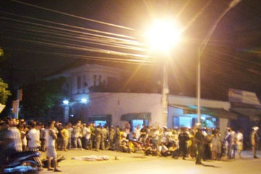 Tông vào cột điện, một học sinh tử vong tại chỗ 