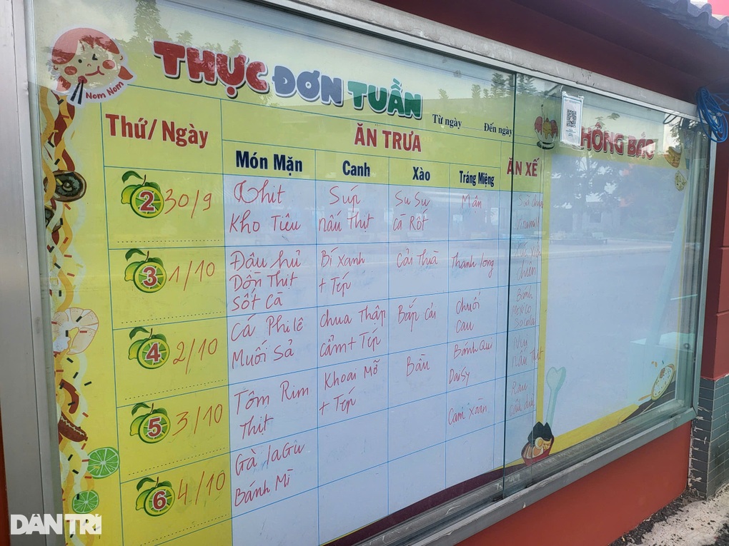 Phụ huynh than bất cập chuyện học liên kết, trường xếp quá 7 tiết/ngày - 4 Phụ huynh than bất cập chuyện học liên kết, trường xếp quá 7 tiết/ngày - 4