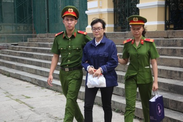 “Siêu lừa” Huyền Như vẫn chưa yên với bản án tù chung thân